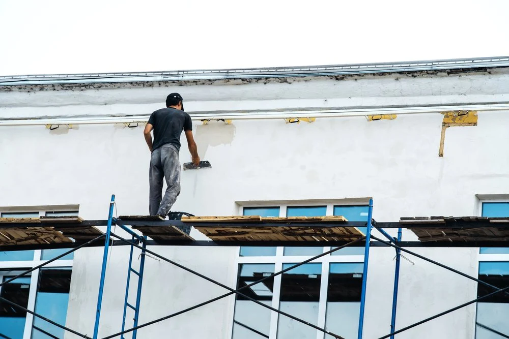 Hausfassade restaurieren und reparieren